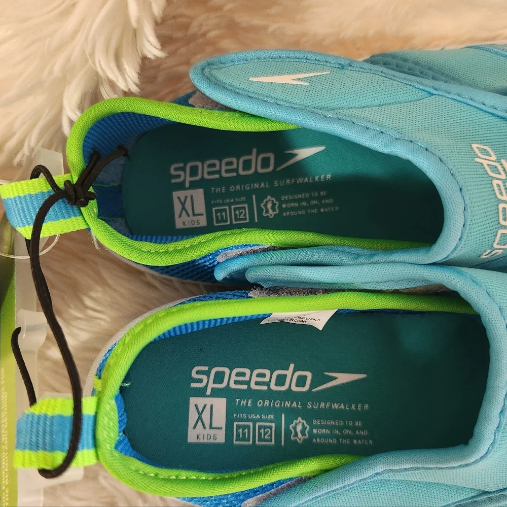 Speedo nwt size